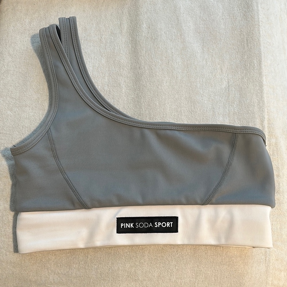 PINK SODA SPORT WOMEN’S SCULPT ASYMMETRIC BRA